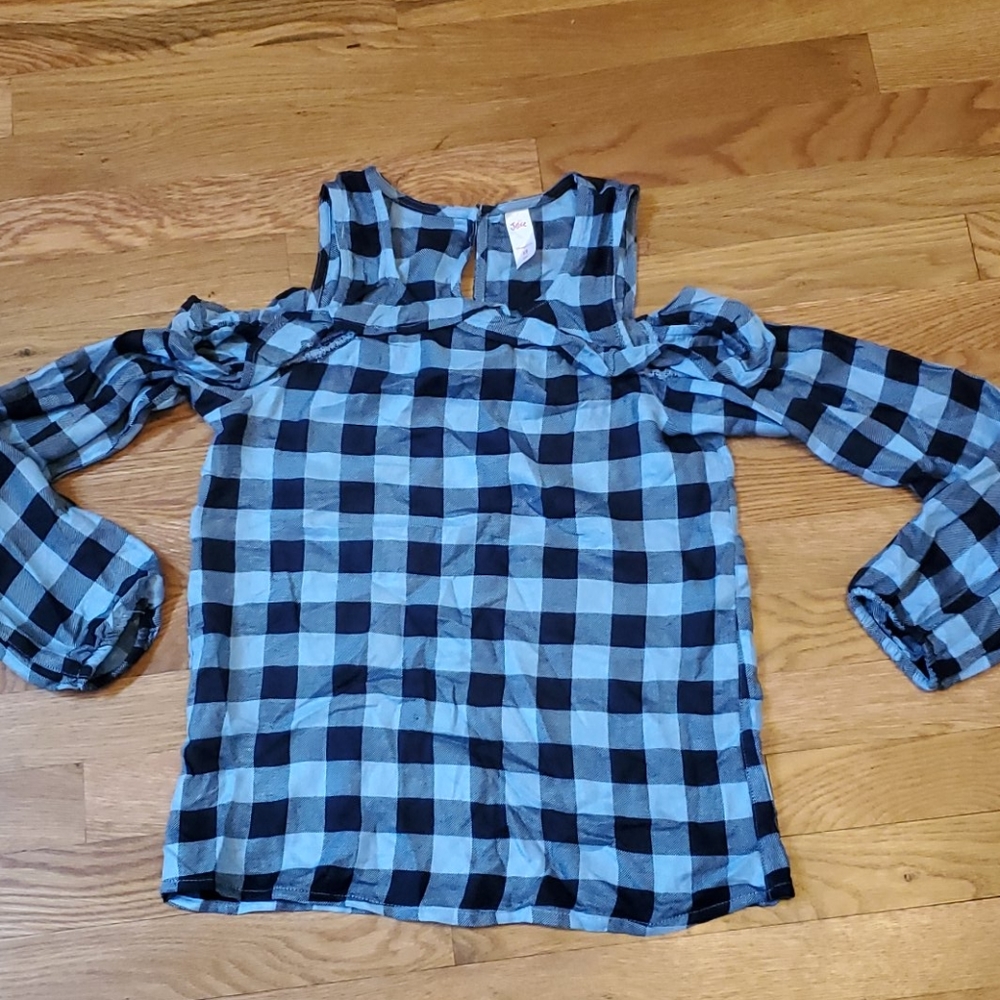 Plaid cold shoulder